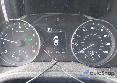 2018 Hyundai Elantra Sel z USA, uszkodzony, nr VIN 5NPD84LF1JH220866